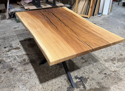 Sumpfeiche Tischplatte mit Baumkante 180x110x5cm