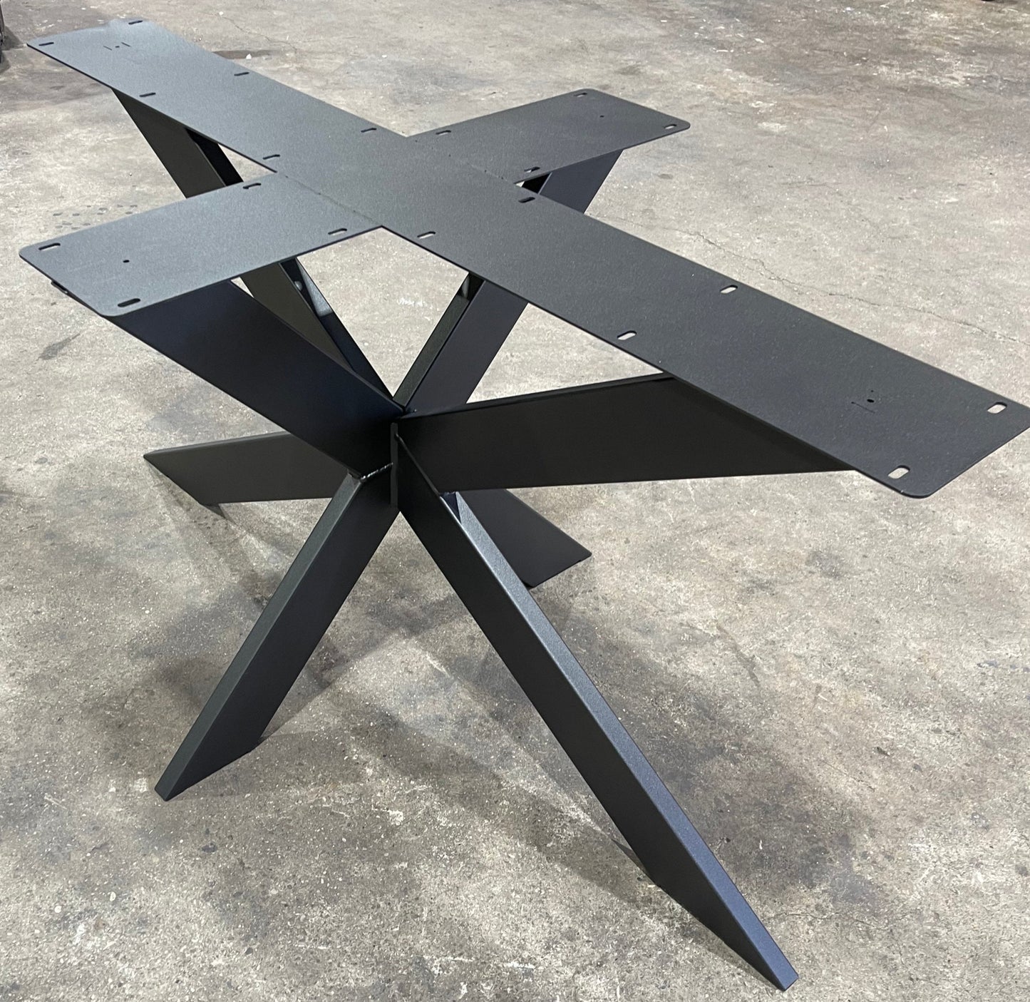 Tischgestell Stahl Spider schwarz pulverbeschichtet