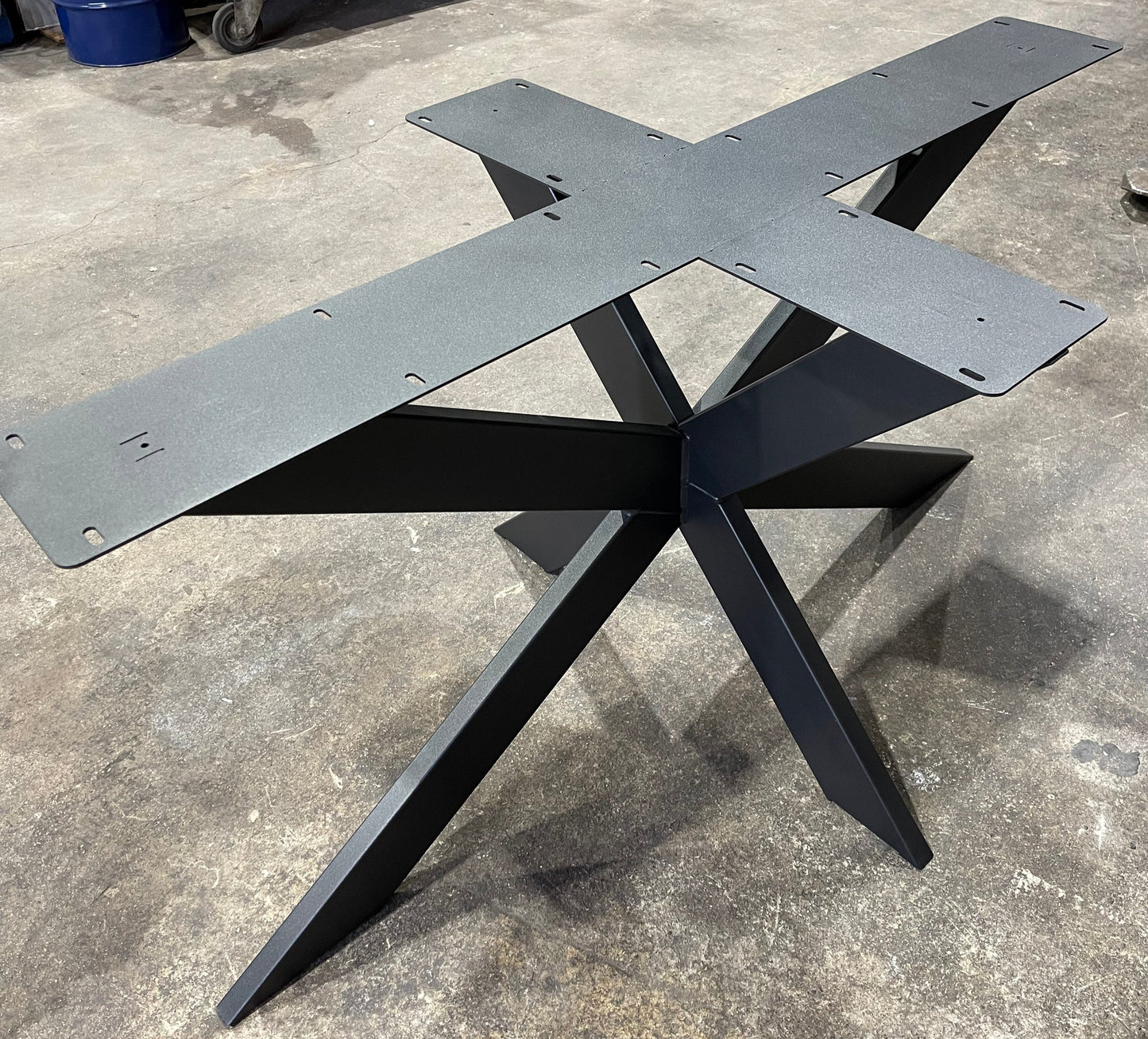 Tischgestell Stahl Spider schwarz pulverbeschichtet