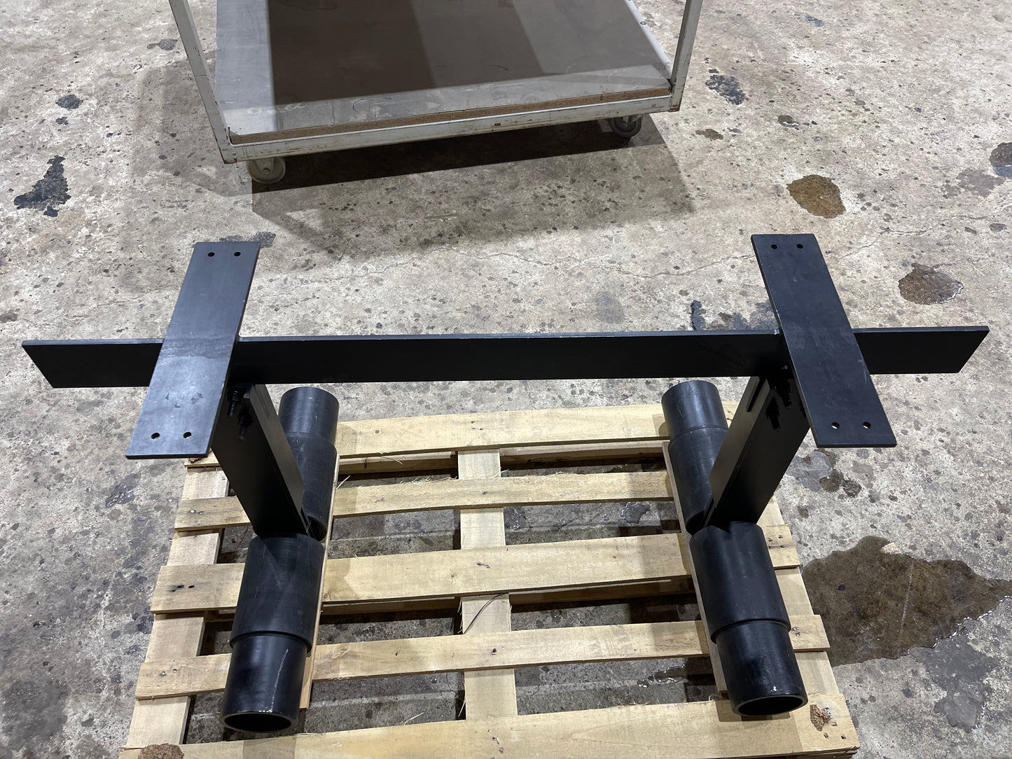 Tischgestell Industrie Style Stahl Rollbar